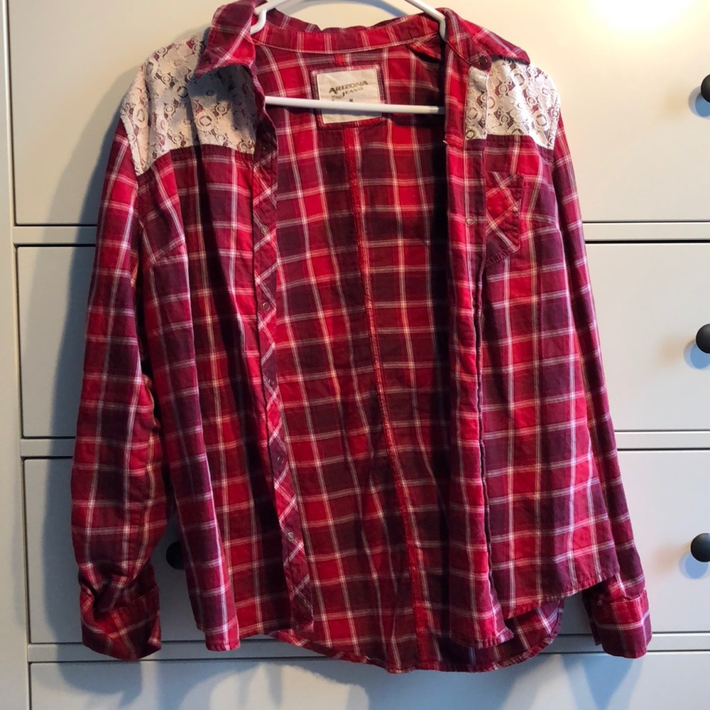 Plaid shirt with lace shoulders